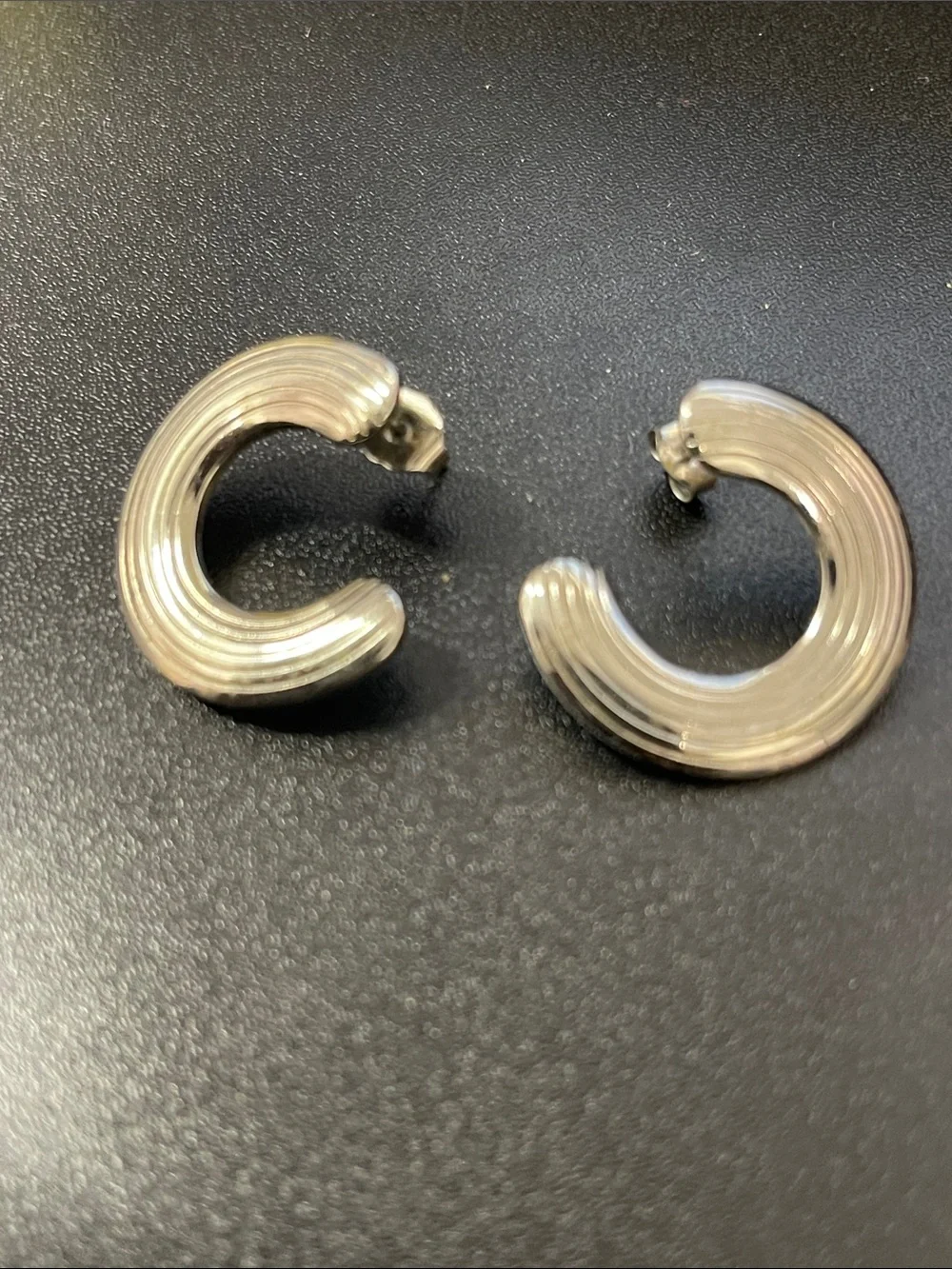 Classic Silver Ribbed Hoop Earrings - Timeless Women's Jewelry